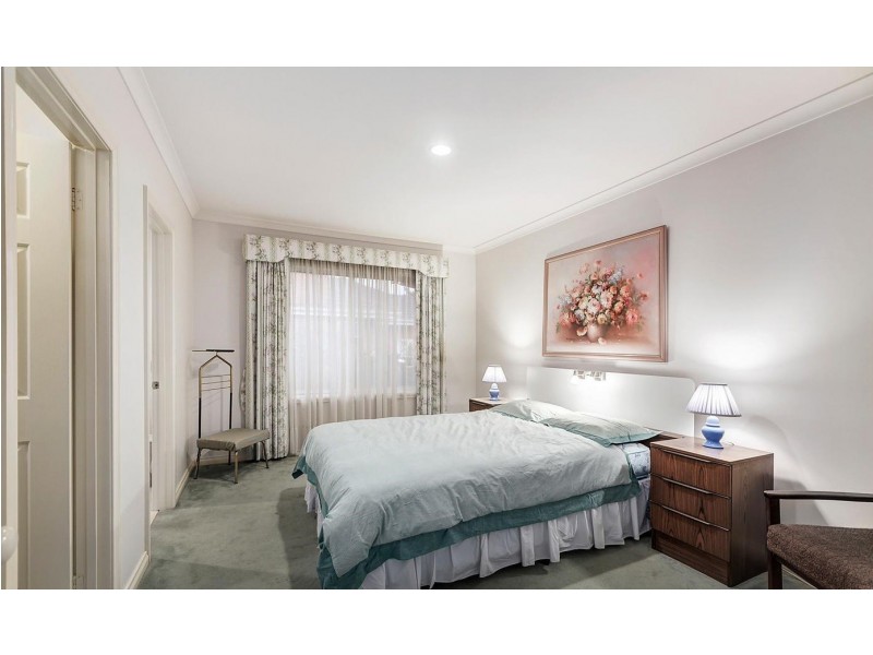 20 Swayfield Road, Mount Waverley VIC 3149