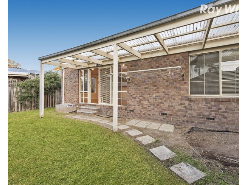 96 Lee-Ann Crescent, Croydon VIC 3136