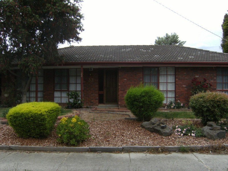 33 Blind Creek Lane, Wantirna South VIC 3152