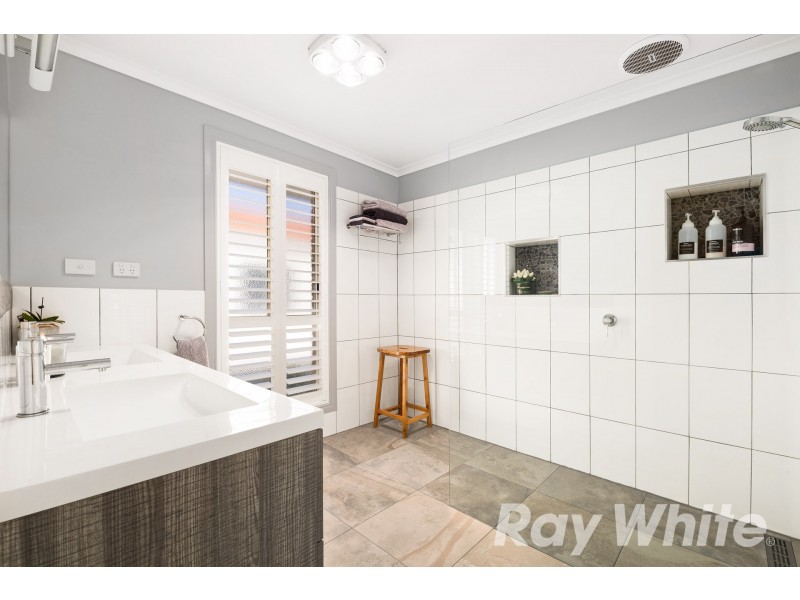 14 Riverpark Drive, Wantirna South VIC 3152