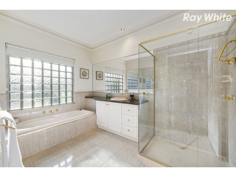 50 Grange Drive, Lysterfield VIC 3156