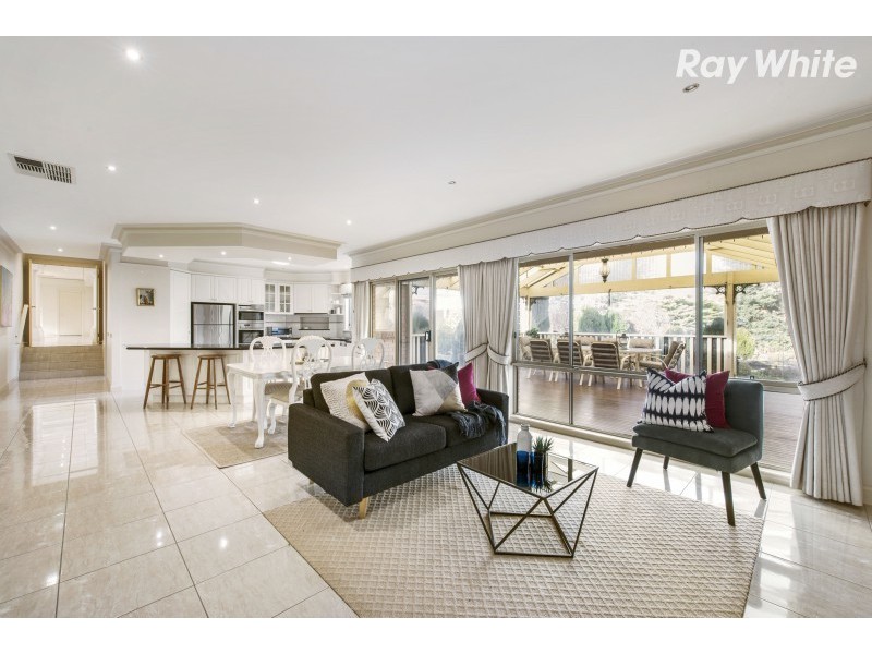 50 Grange Drive, Lysterfield VIC 3156