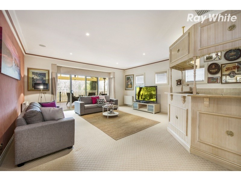 50 Grange Drive, Lysterfield VIC 3156