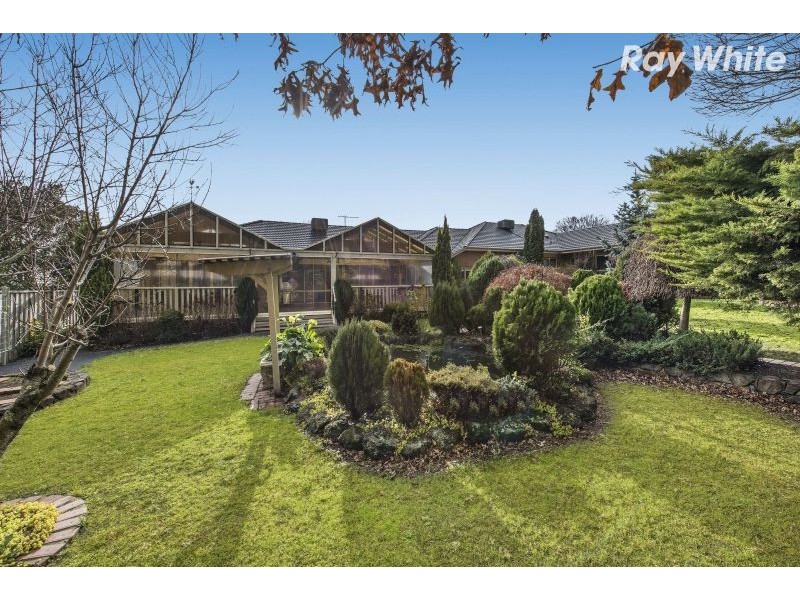 50 Grange Drive, Lysterfield VIC 3156
