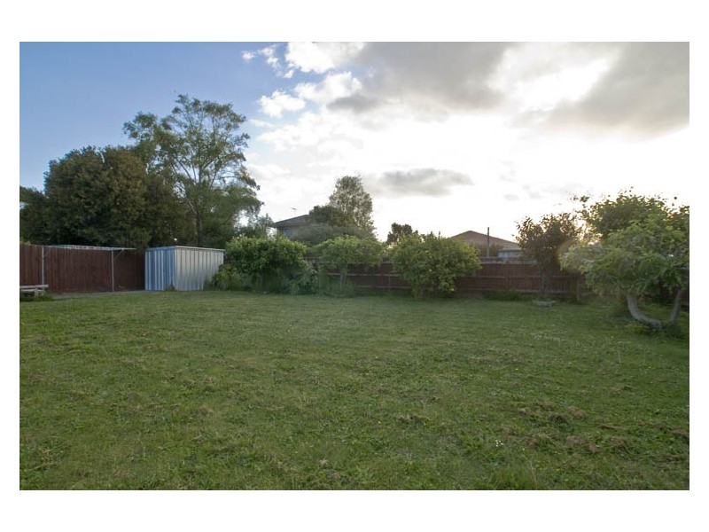 3 Dumfries Way, Wantirna VIC 3152