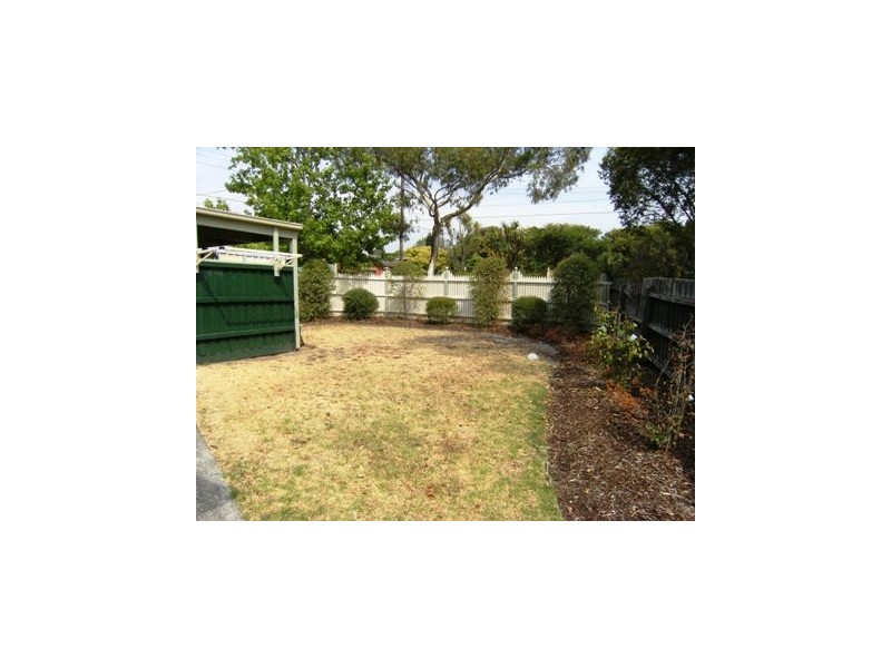 23 Norfolk Avenue, Wantirna South VIC 3152