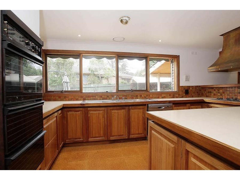 7 Avonwood Close, Wantirna South VIC 3152