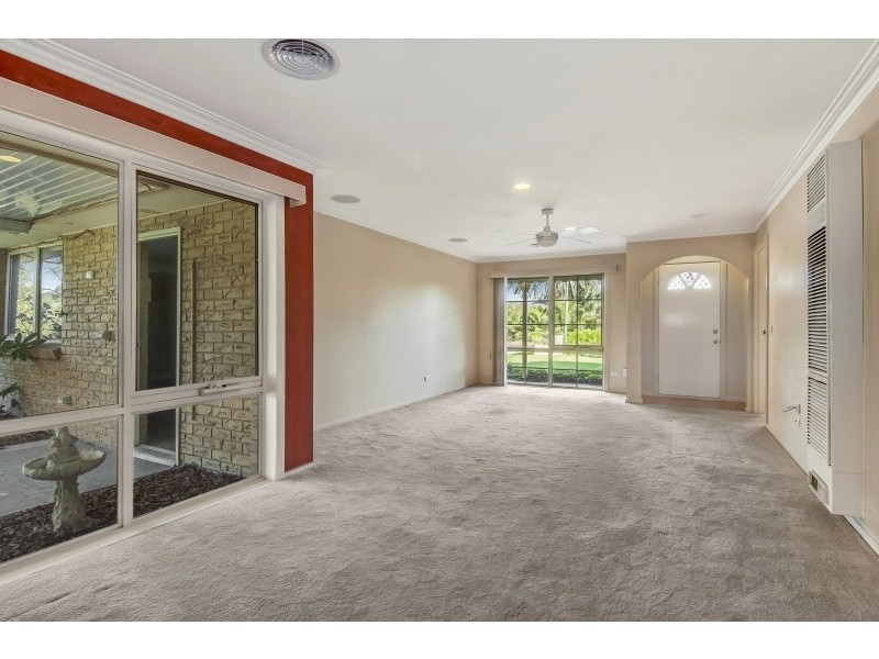 10 Palm Tree Court, Safety Beach VIC 3936