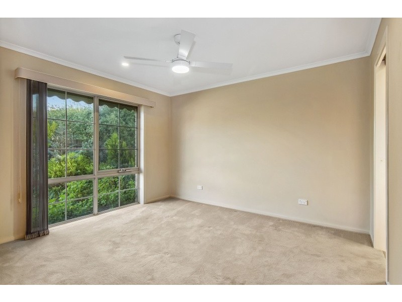 10 Palm Tree Court, Safety Beach VIC 3936