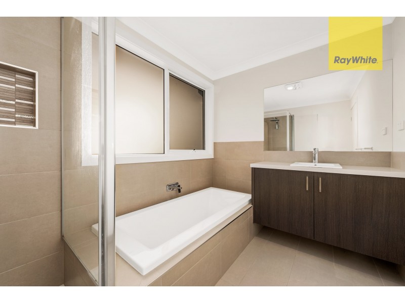 2/13 Rosedale Crescent, Ringwood East VIC 3135