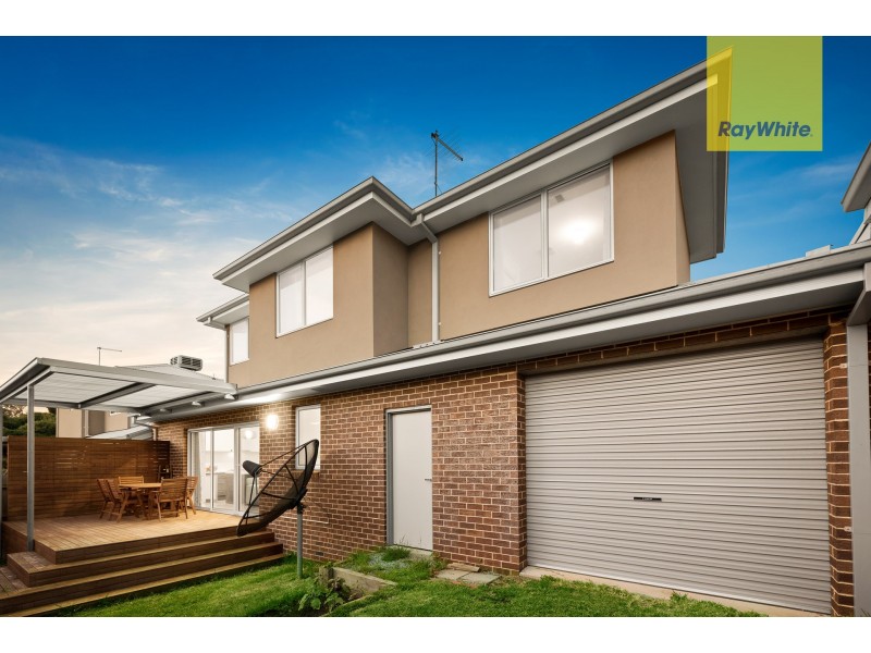2/13 Rosedale Crescent, Ringwood East VIC 3135