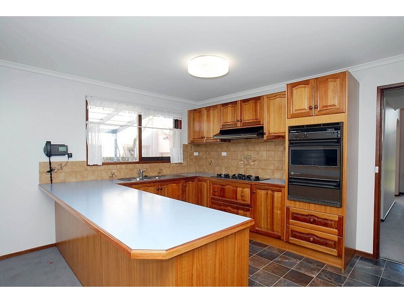 5 Jessica Close, Wantirna South VIC 3152