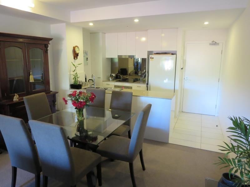 202/435 Whitehorse Road, Mitcham VIC 3132