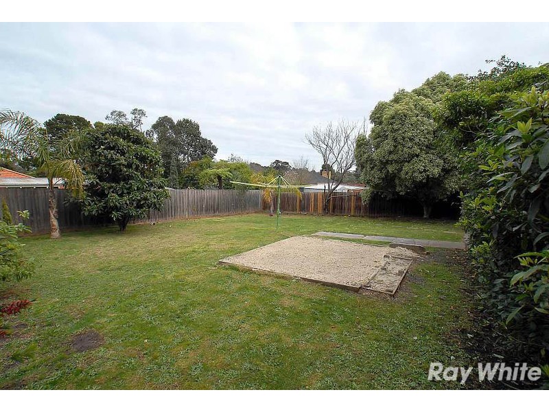 2 Coleman Road, Wantirna South VIC 3152