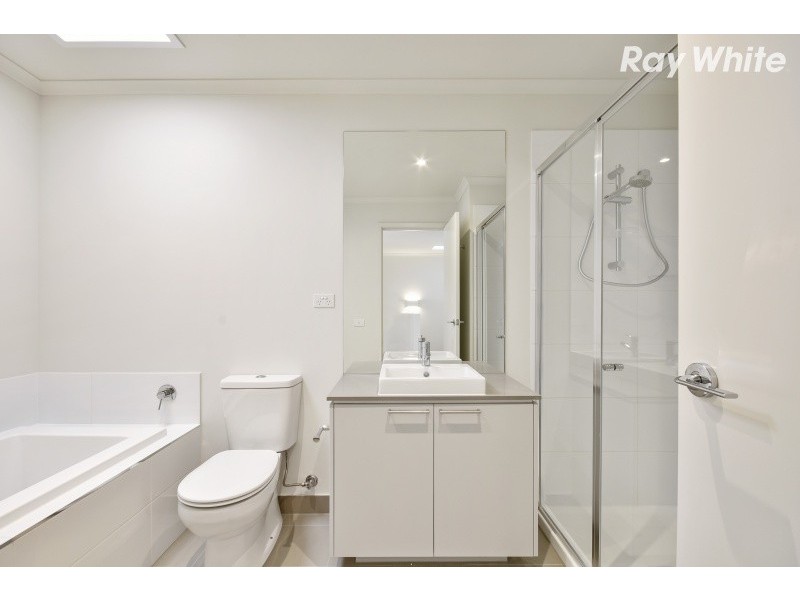 14 Mulberry Walk, Wantirna South VIC 3152