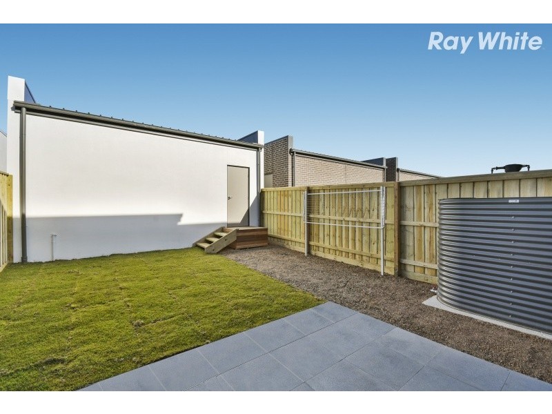 14 Mulberry Walk, Wantirna South VIC 3152