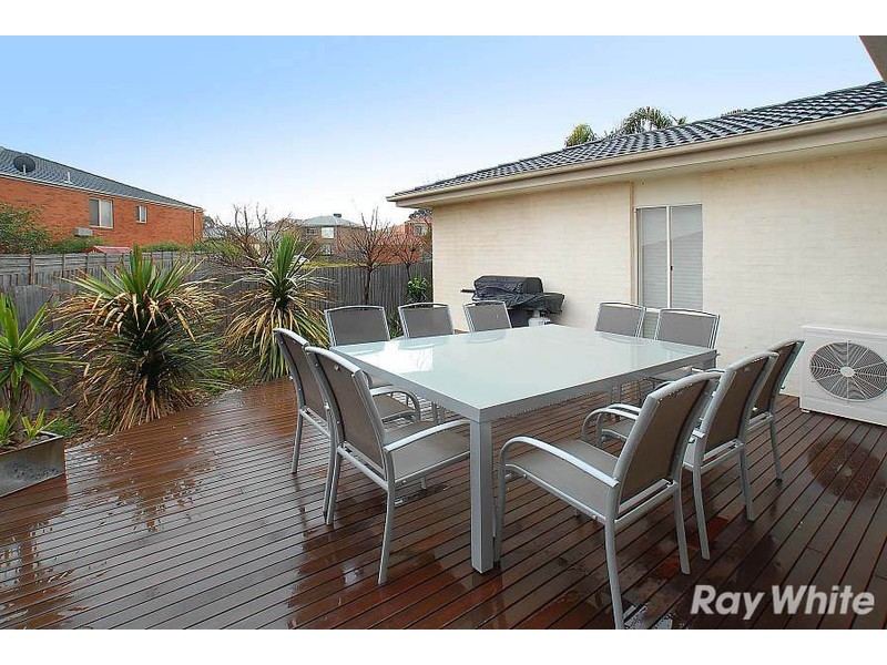 72 Somes Street, Wantirna South VIC 3152