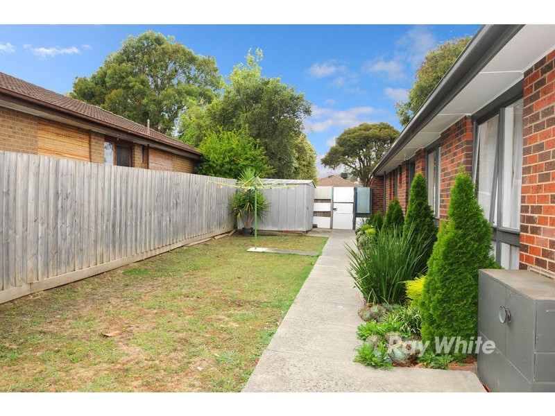 21 Hartington Drive, Wantirna VIC 3152