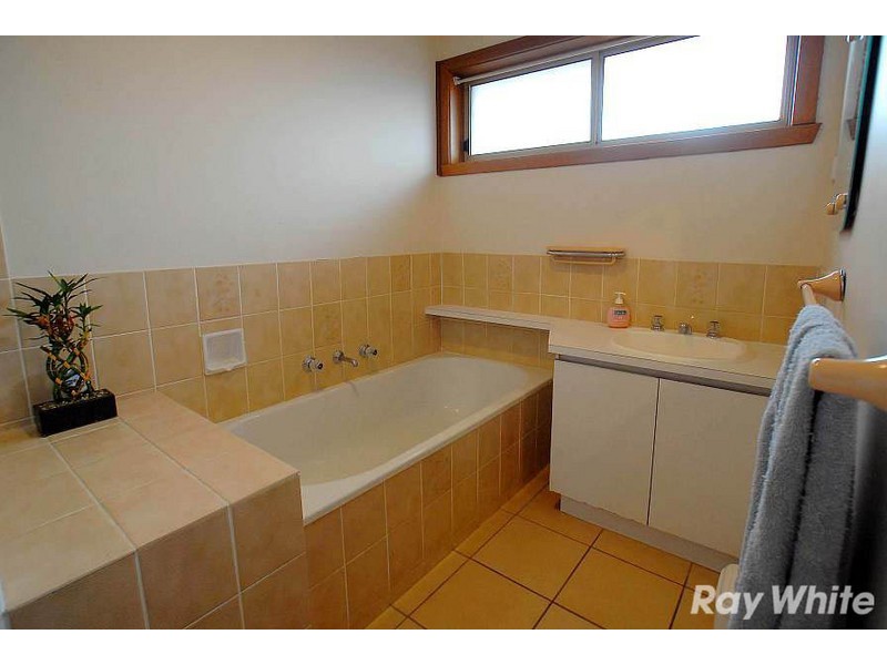 13 Traydal Close, Wantirna VIC 3152