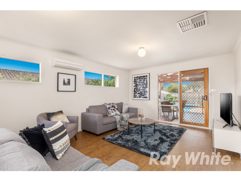 17 Watersedge Close, Knoxfield VIC 3180