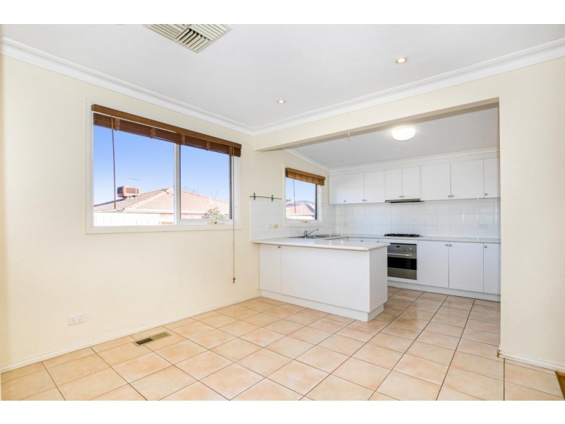 1/37 David Street, Knoxfield VIC 3180
