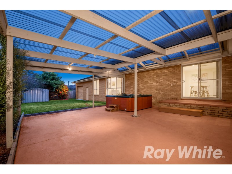 24 Greenaway Drive, Ferntree Gully VIC 3156