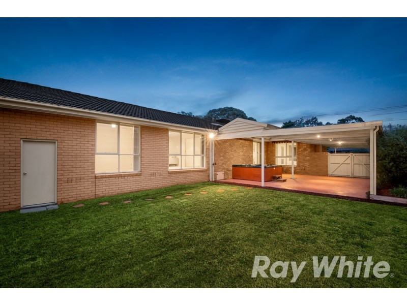 24 Greenaway Drive, Ferntree Gully VIC 3156