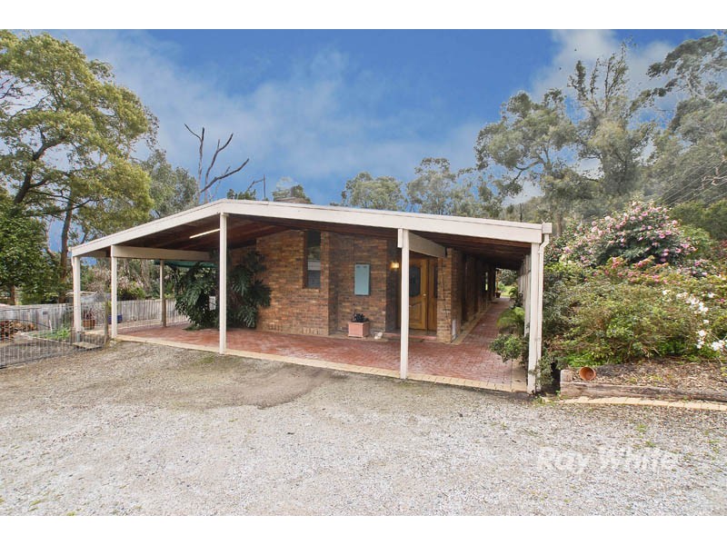 13 Seascape Close, Ferntree Gully VIC 3156