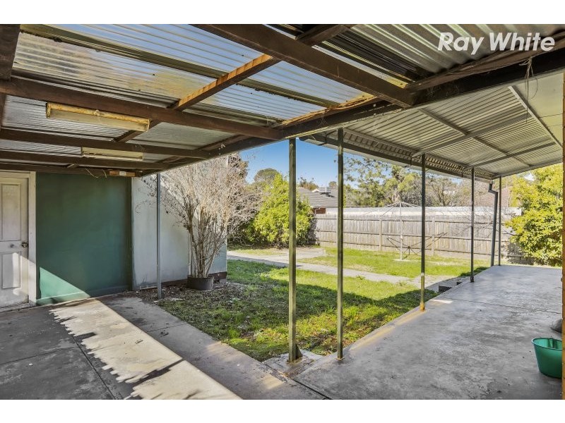 27 Sasses Avenue, Bayswater VIC 3153