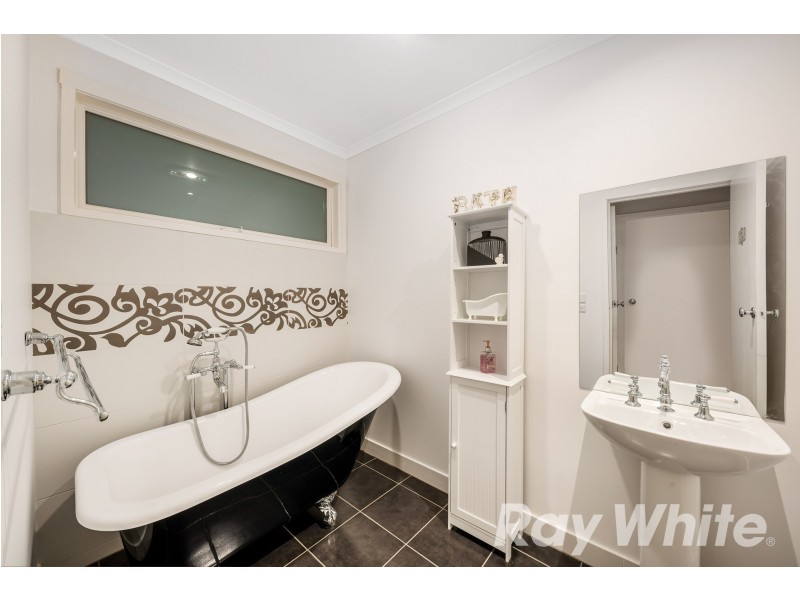 6 Welsh Court, Bayswater VIC 3153