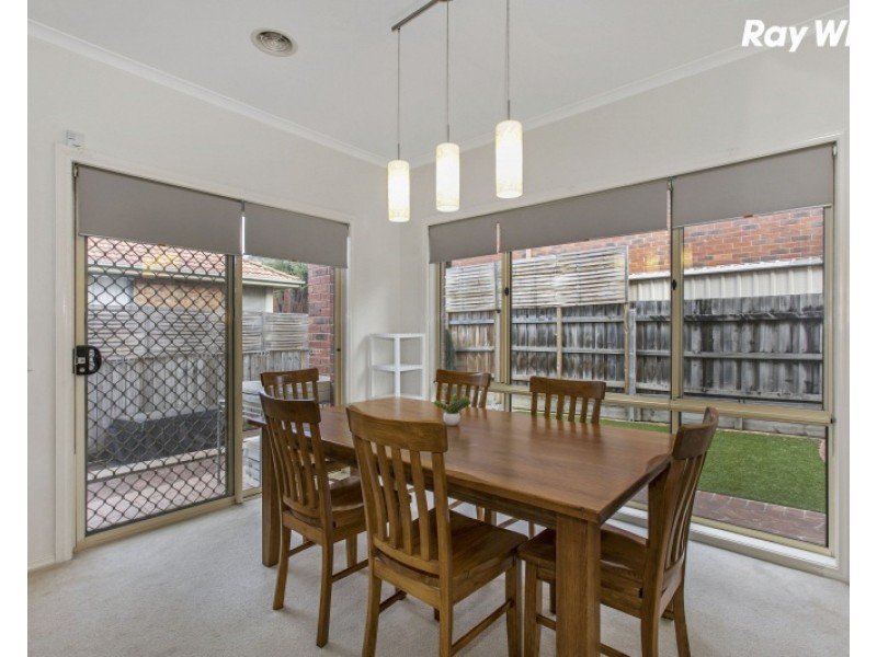 33 Arlington Walk, Vermont VIC 3133