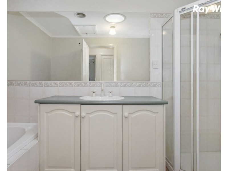 33 Arlington Walk, Vermont VIC 3133