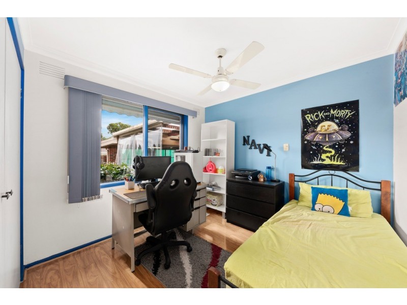 18 Cloverlea Drive, Wantirna VIC 3152