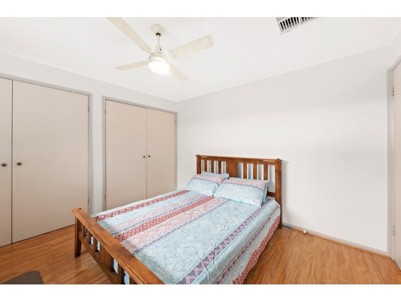 18 Cloverlea Drive, Wantirna VIC 3152