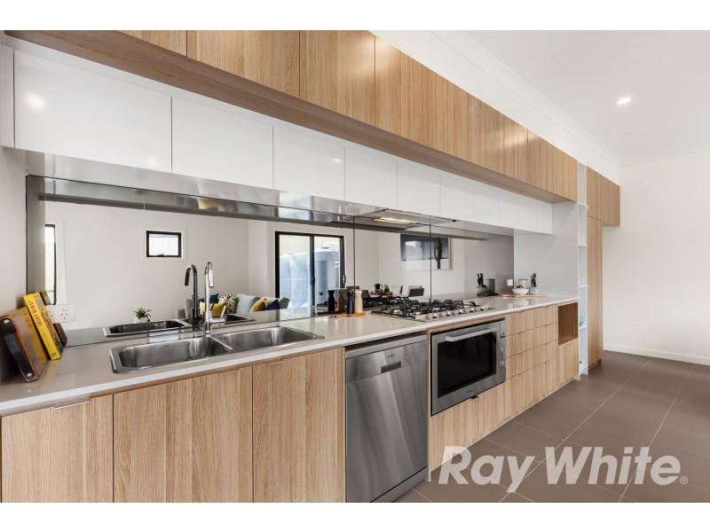 5/6 Benwerrin Drive, Wantirna VIC 3152