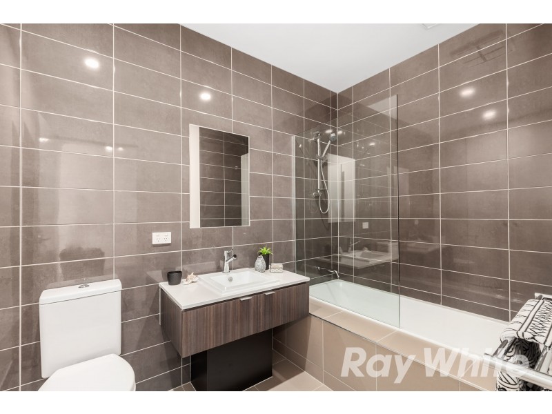 5/6 Benwerrin Drive, Wantirna VIC 3152