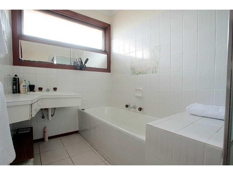 7 Georgian Gardens, Wantirna VIC 3152