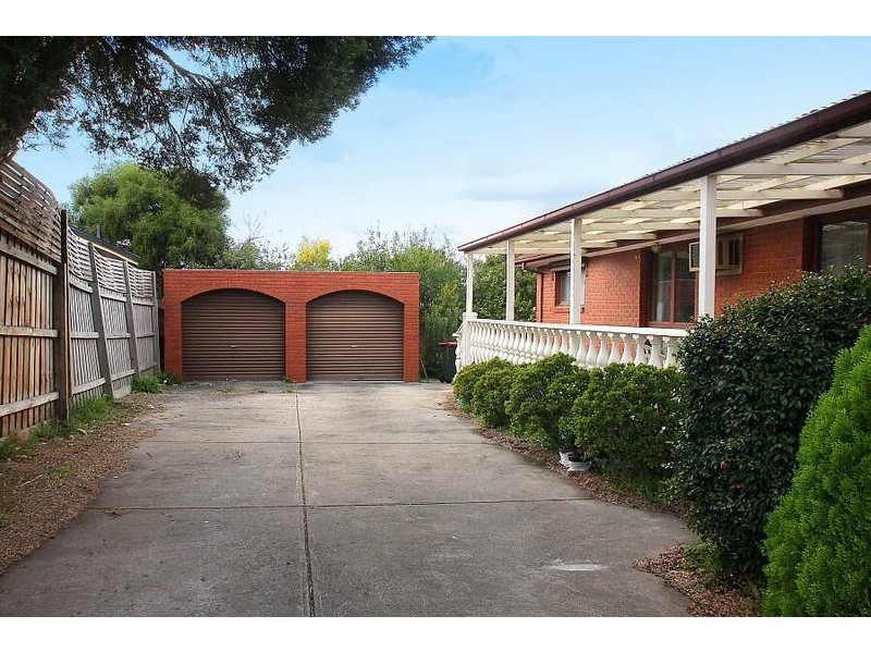 7 Georgian Gardens, Wantirna VIC 3152