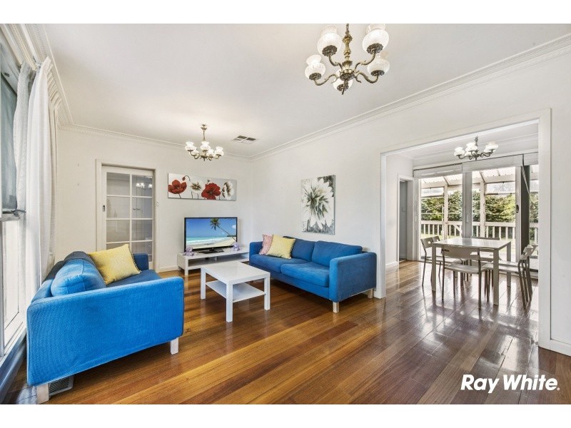 13 The Outlook, Glen Waverley VIC 3150