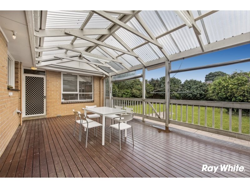 13 The Outlook, Glen Waverley VIC 3150