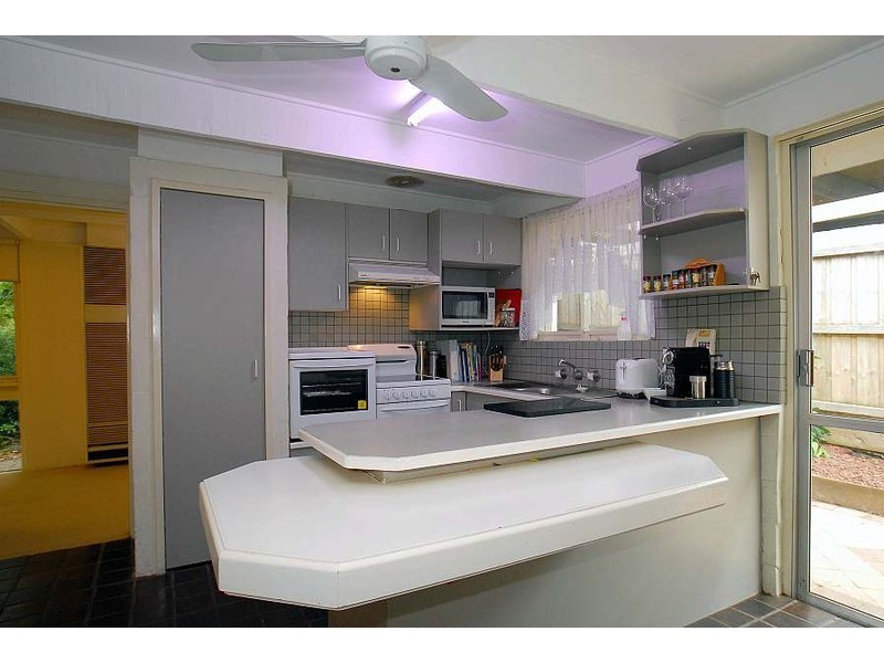 23 Brentwood Drive, Wantirna VIC 3152