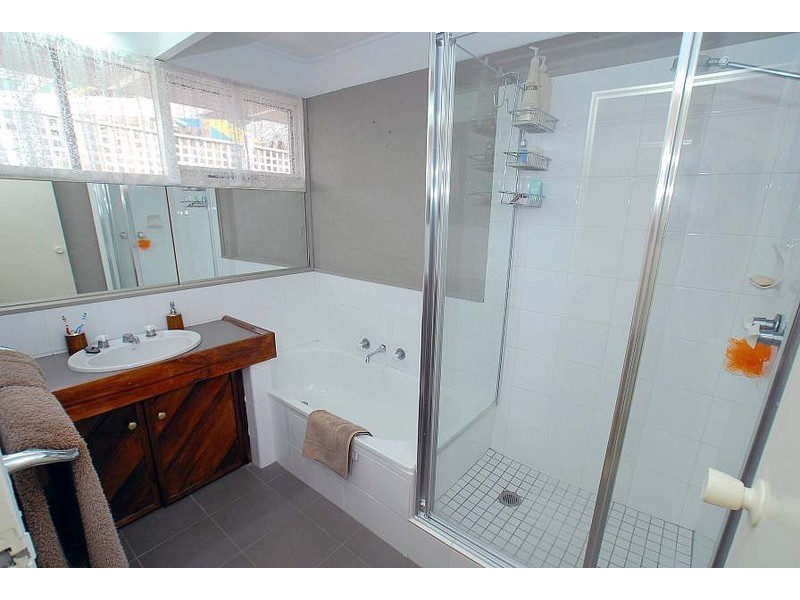 23 Brentwood Drive, Wantirna VIC 3152