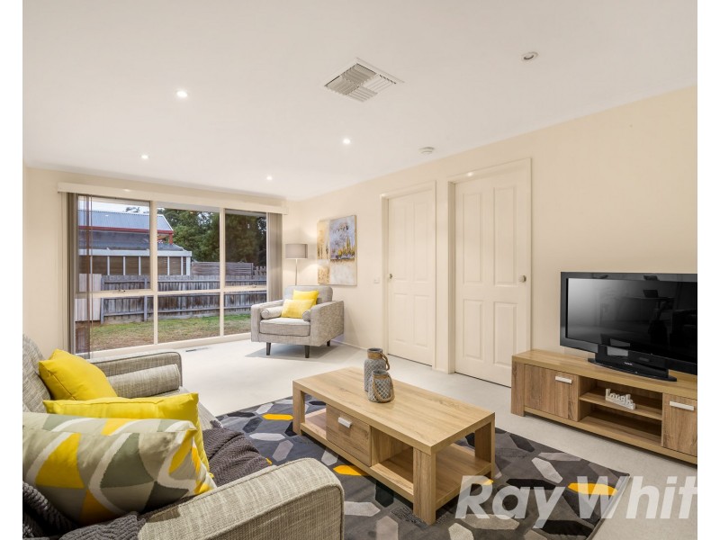 24 Greenaway Drive, Ferntree Gully VIC 3156