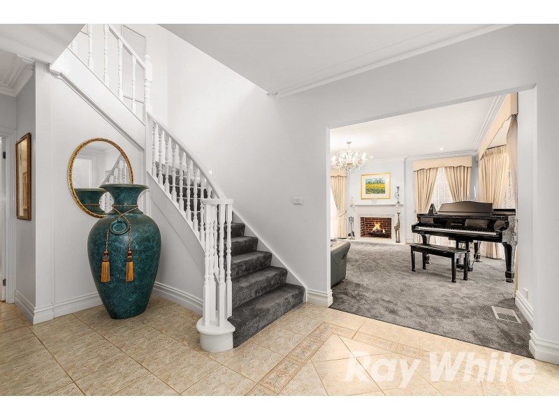 24 Tresise Avenue, Wantirna South VIC 3152