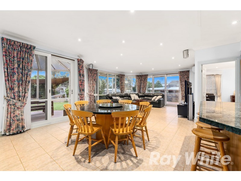 24 Tresise Avenue, Wantirna South VIC 3152