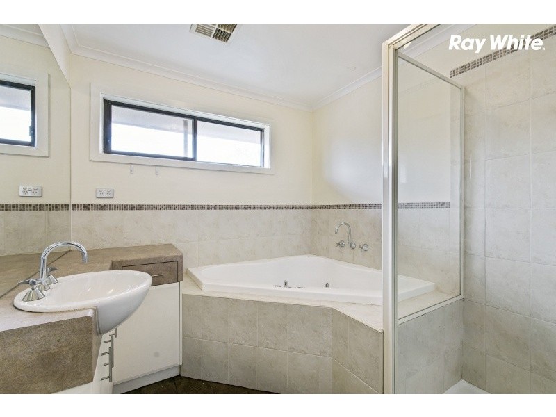 24 Sandhurst Road, Wantirna VIC 3152