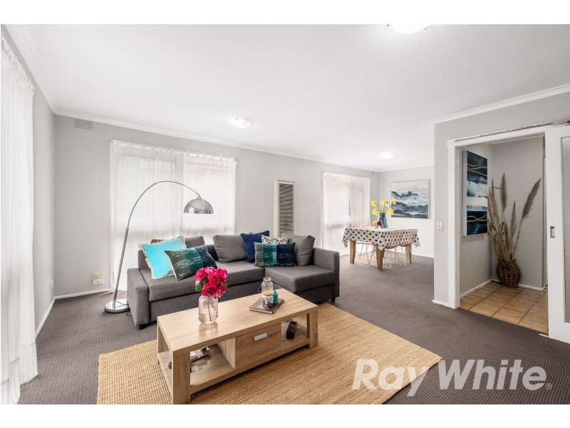 18 Kelvin Drive, Ferntree Gully VIC 3156