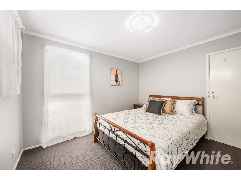 18 Kelvin Drive, Ferntree Gully VIC 3156