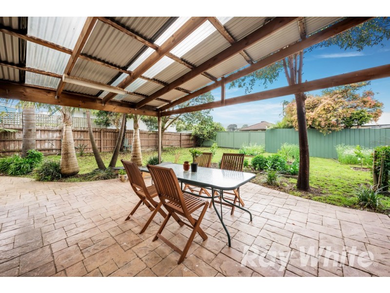 18 Kelvin Drive, Ferntree Gully VIC 3156