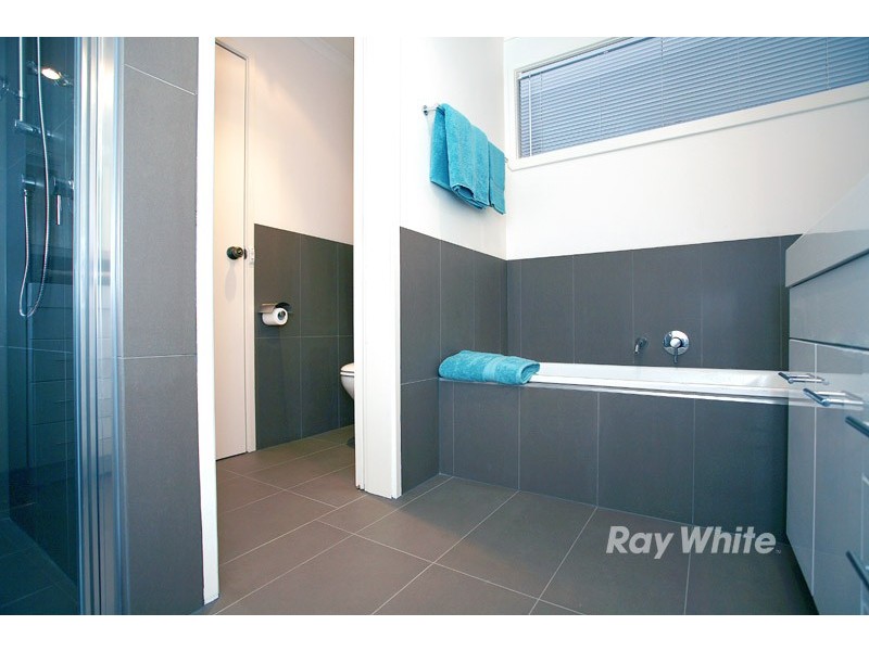 10 Rotherwood Close, Wantirna VIC 3152